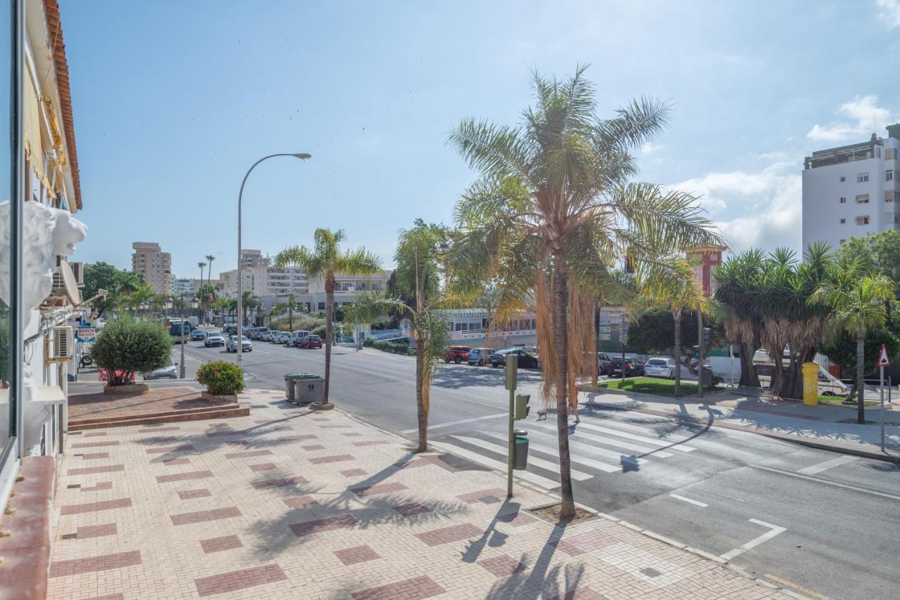 Bianca Chic Studio - Carihuela Beach At 300M Torremolinos Exterior photo